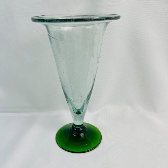 Elegant Vintage Hand-Blown Clear Glass Vase with Emerald Green Base 8 1/2" - Picture 10 of 10